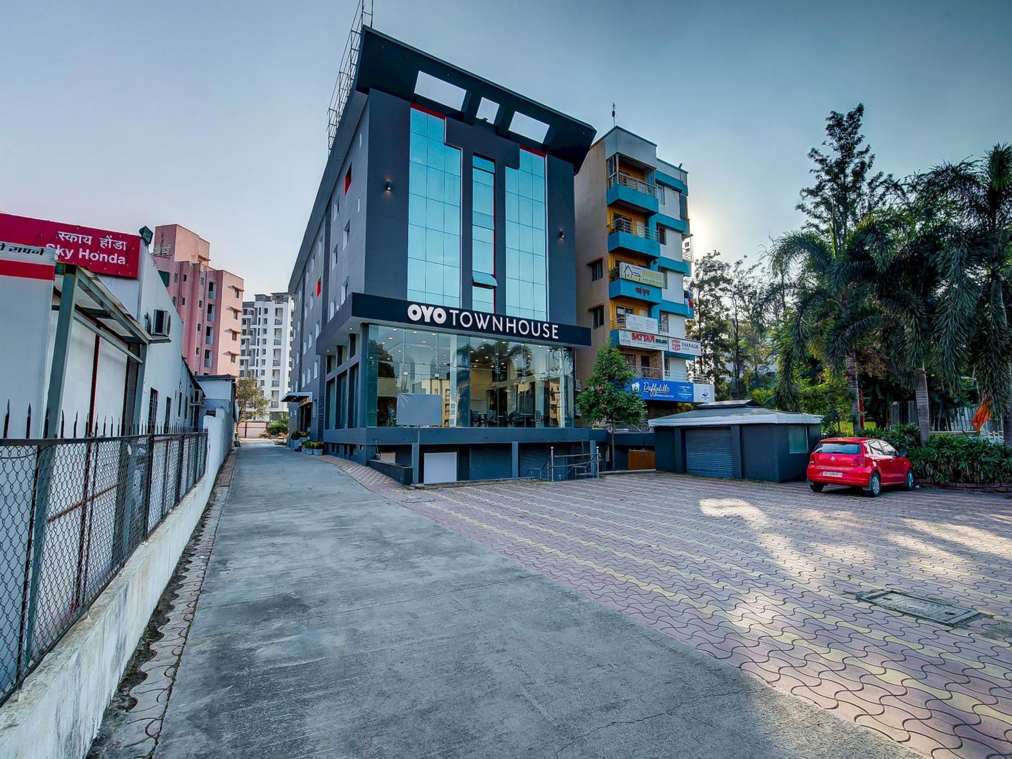 Oyo Townhouse 048 Hadapsar Hotel Phursungi ภายนอก รูปภาพ