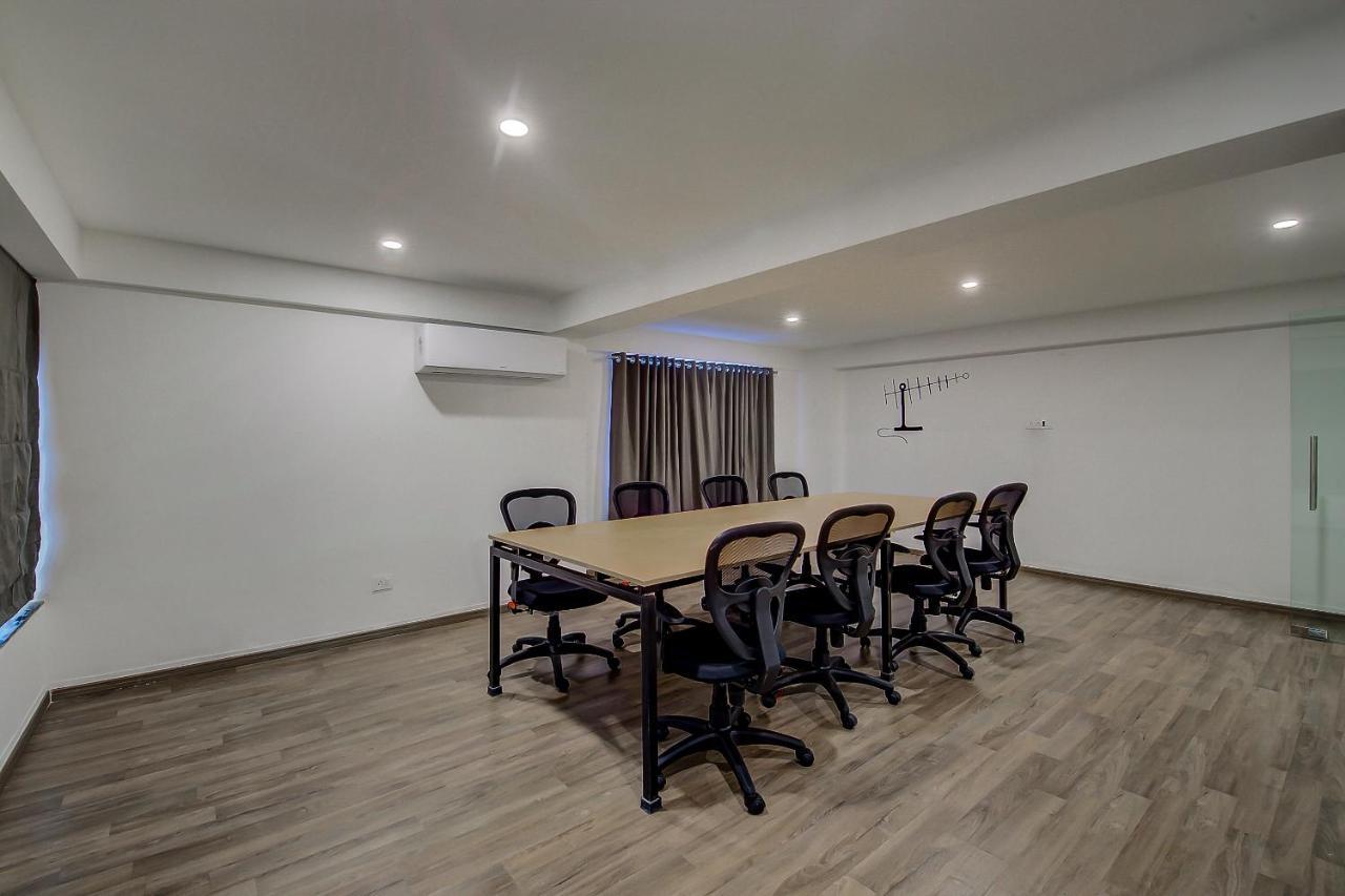 Oyo Townhouse 048 Hadapsar Hotel Phursungi ภายนอก รูปภาพ