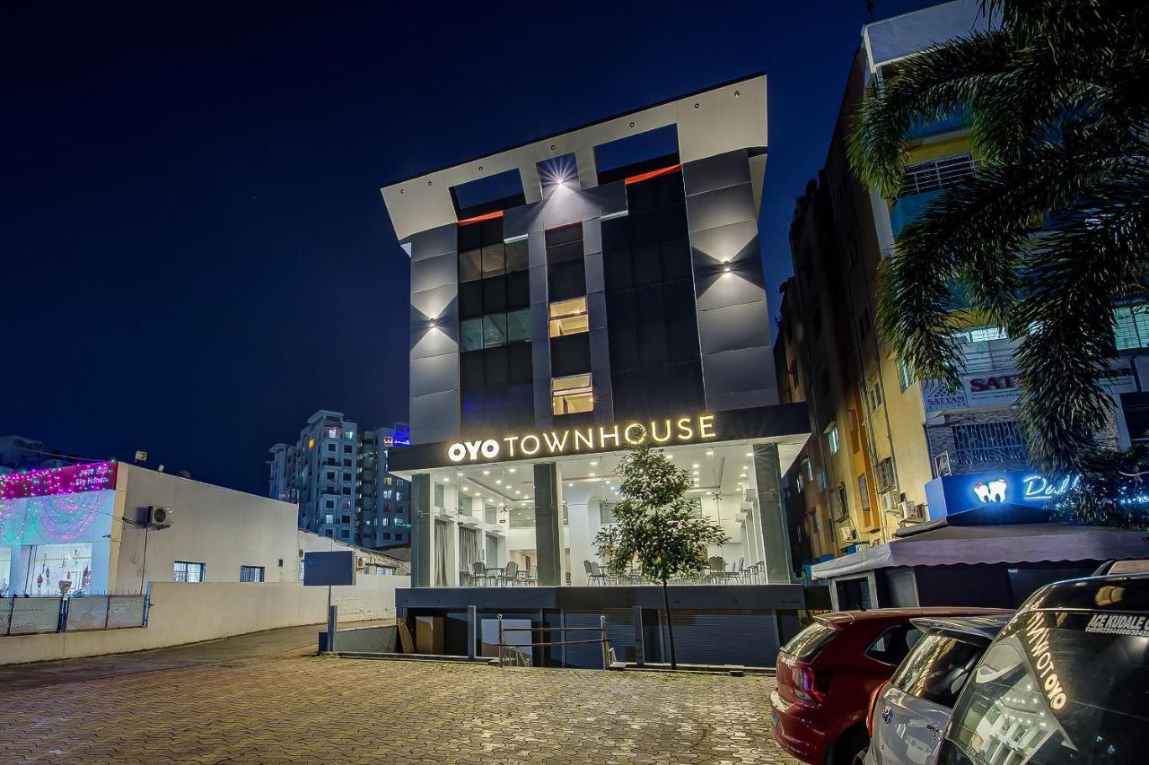 Oyo Townhouse 048 Hadapsar Hotel Phursungi ภายนอก รูปภาพ