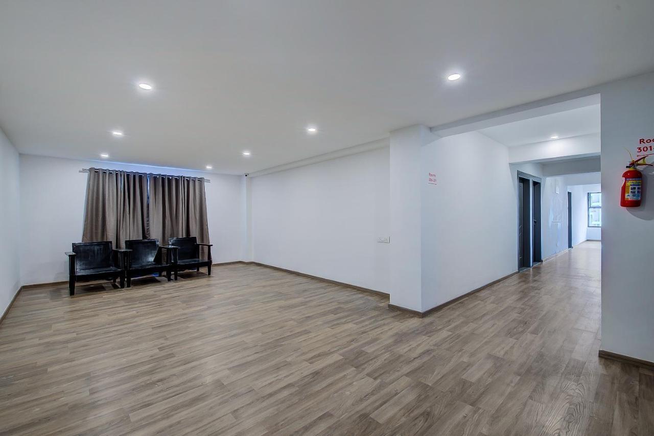 Oyo Townhouse 048 Hadapsar Hotel Phursungi ภายนอก รูปภาพ