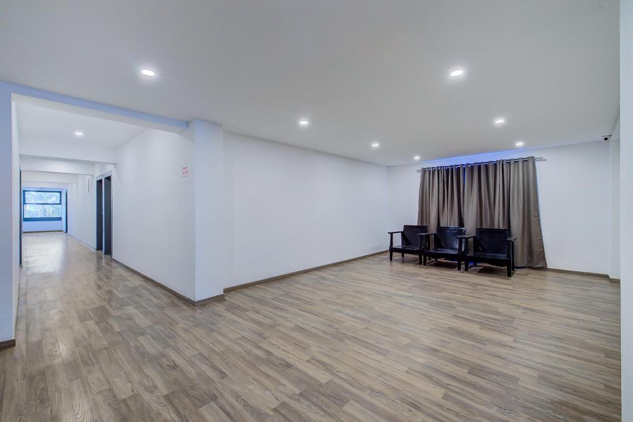 Oyo Townhouse 048 Hadapsar Hotel Phursungi ภายนอก รูปภาพ