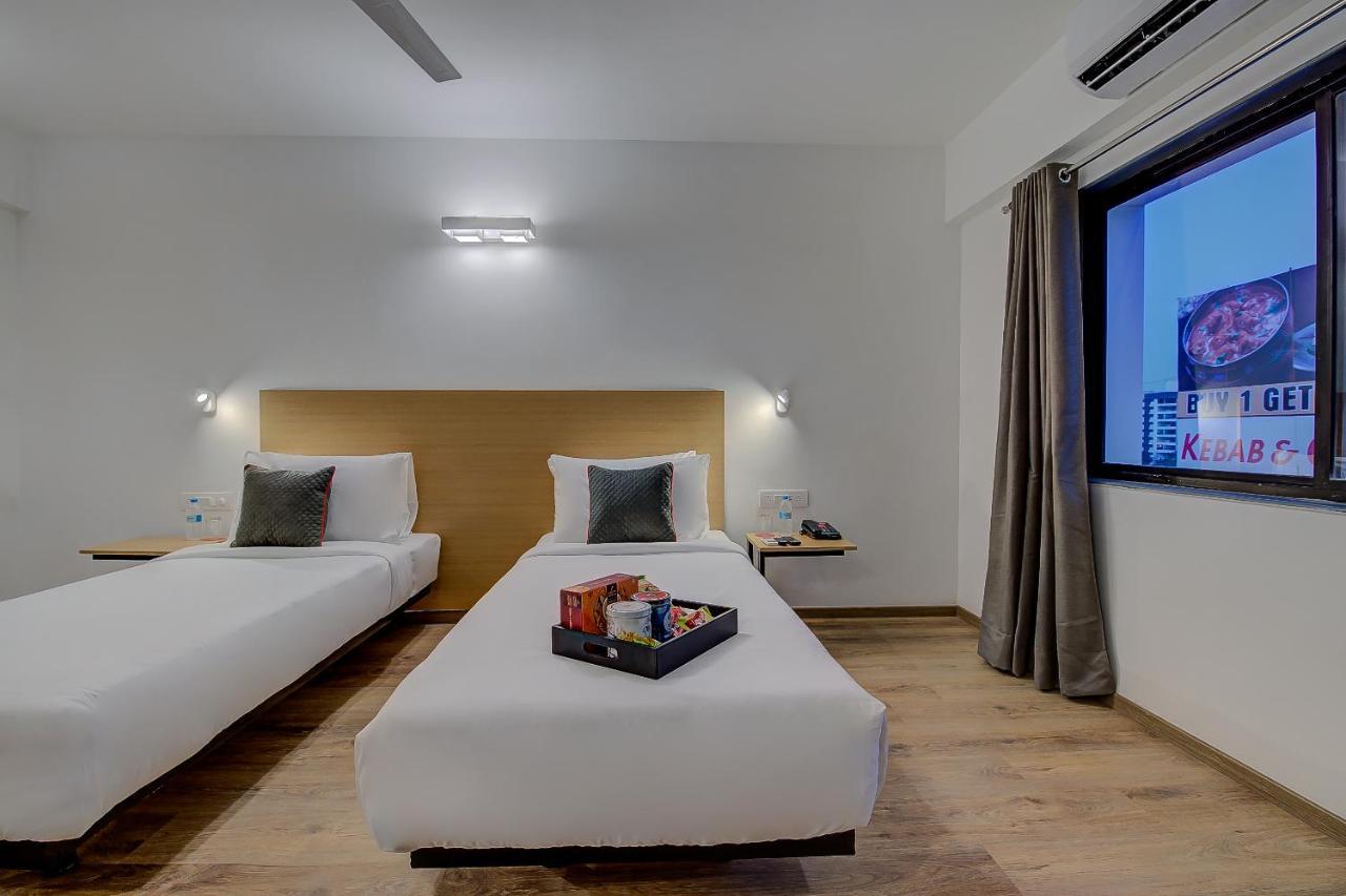 Oyo Townhouse 048 Hadapsar Hotel Phursungi ภายนอก รูปภาพ